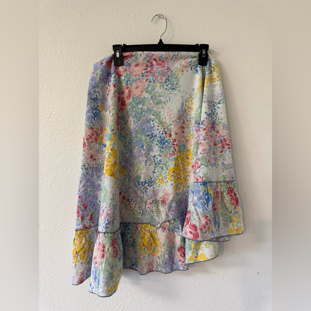 Vintage Floral Tablecloth With Ruffled Edge